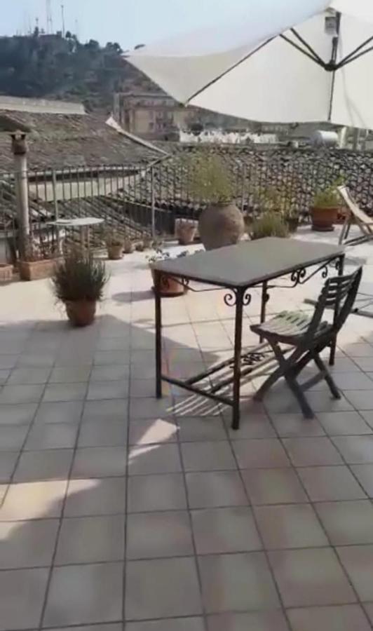 Casa Vacanza Vico Medica Modica Bagian luar foto
