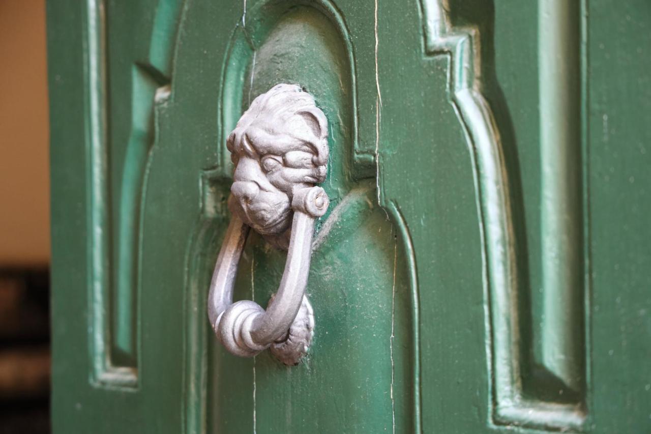 Casa Vacanza Vico Medica Modica Bagian luar foto